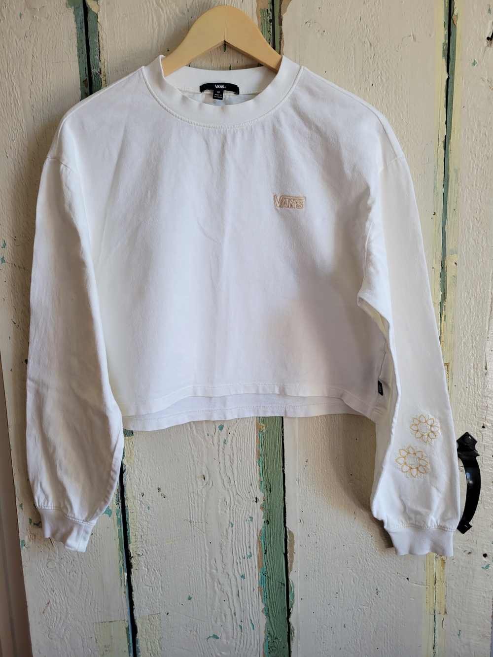 Vans White Cropped Boxy Long Sleeve Tee 100% Cotton with Floral Detail